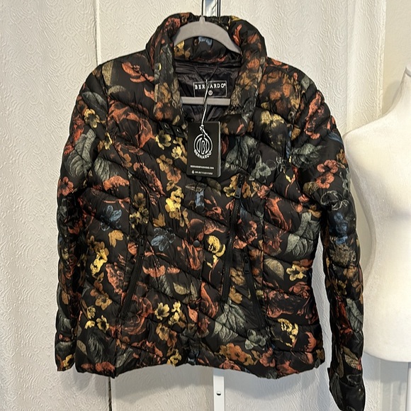 NWT Bernardo Floral Quilted Puffer Jacket Large - Picture 8 of 8